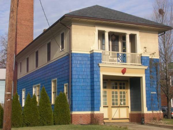 Baltimore Firehouse Liberty and Packard
