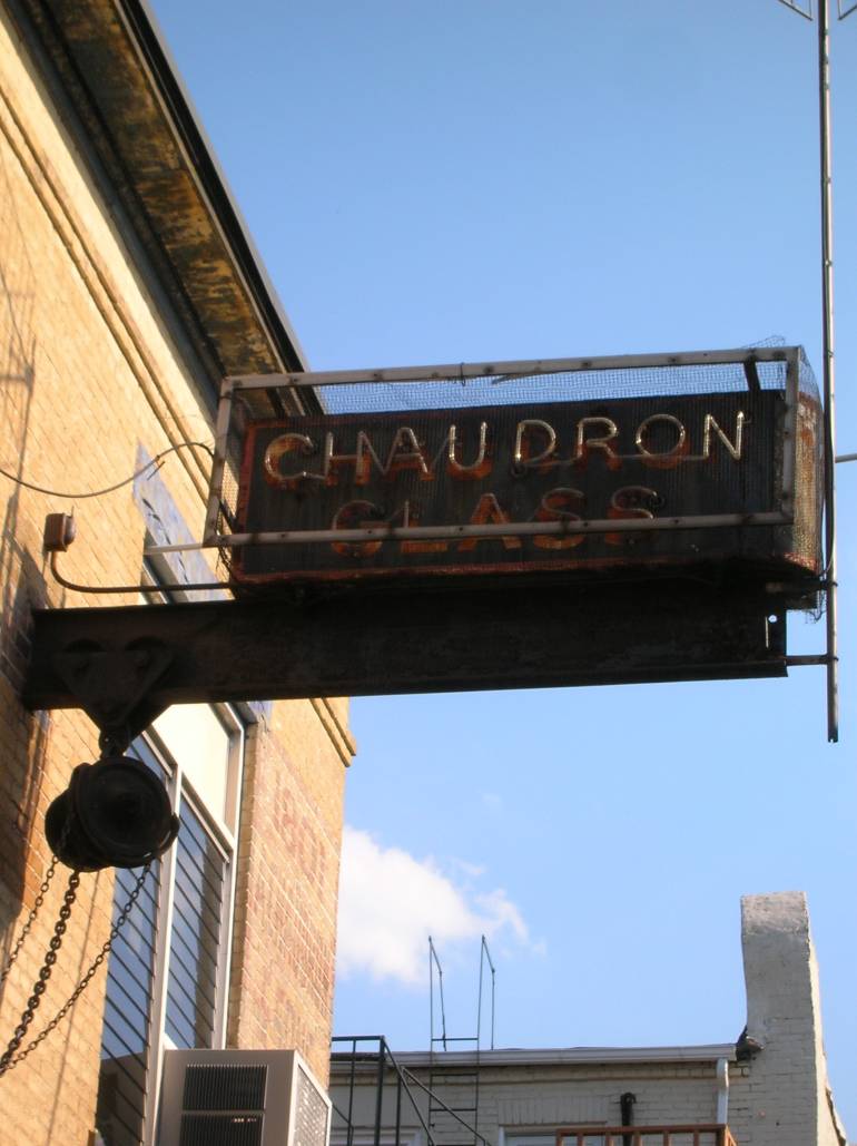 Chaudron Glass Sign