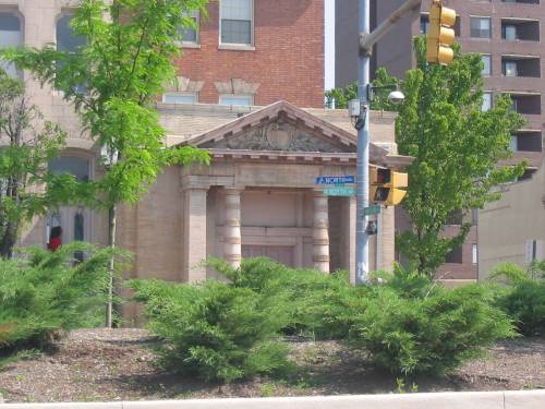 North Avenue bank Baltimore